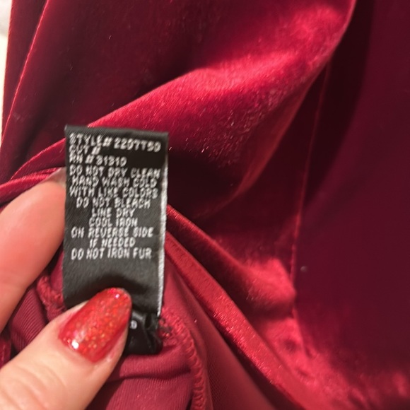 BCXgirl stretch red velvet Christmas dress - Picture 8 of 11